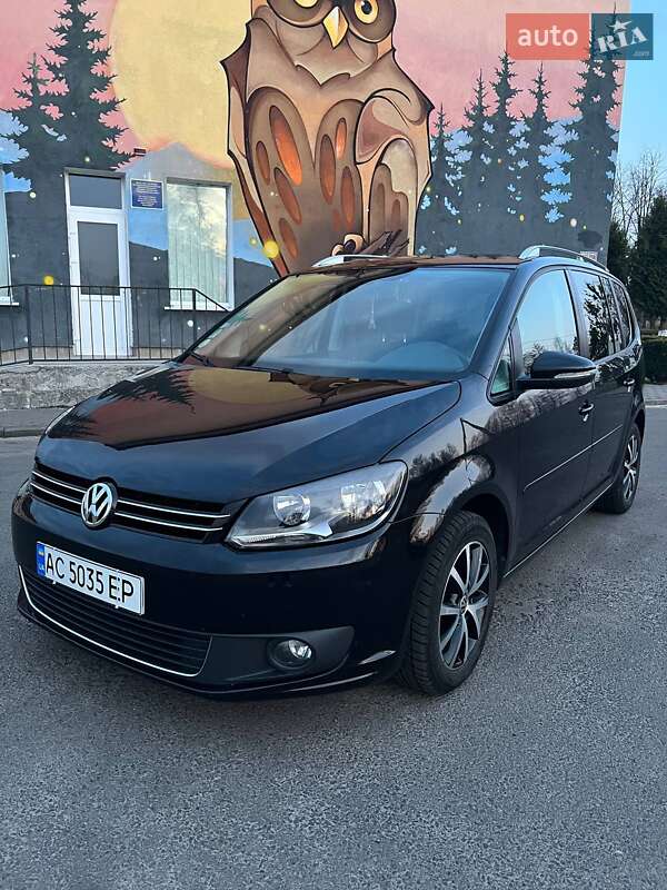 Volkswagen Touran (2015)