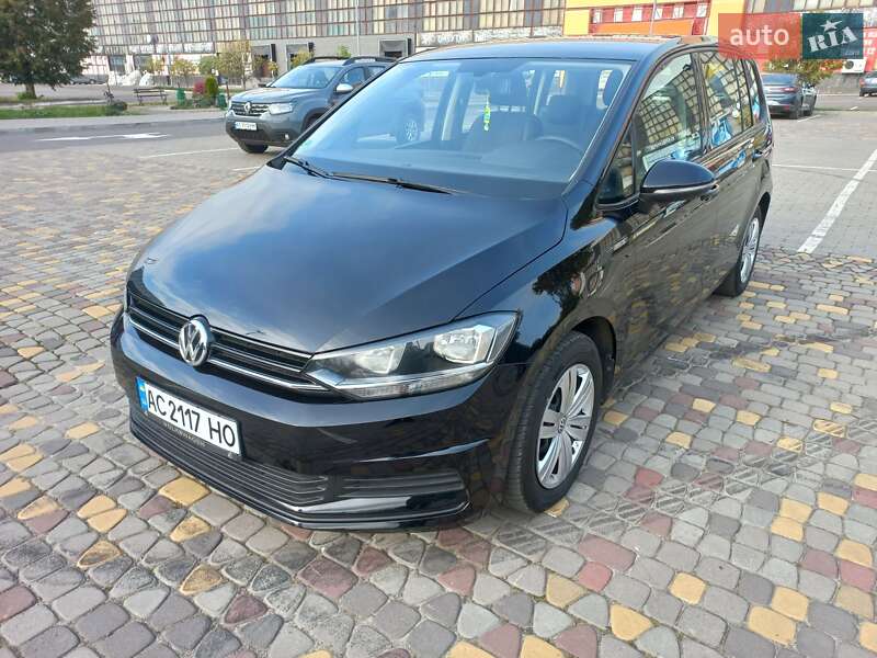 Volkswagen Touran (2016)
