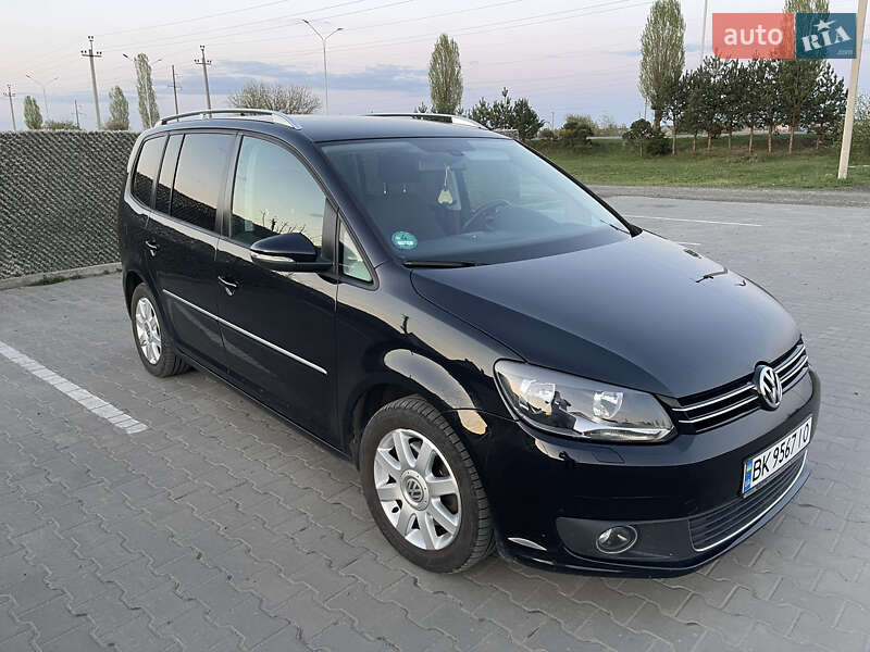 Volkswagen Touran (2014)