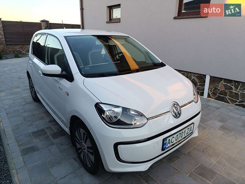Volkswagen Up (2014)