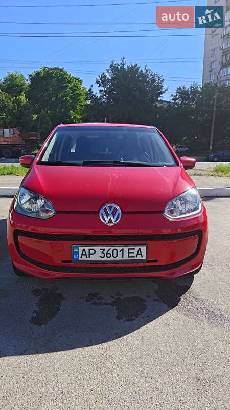 Volkswagen Up (2013)