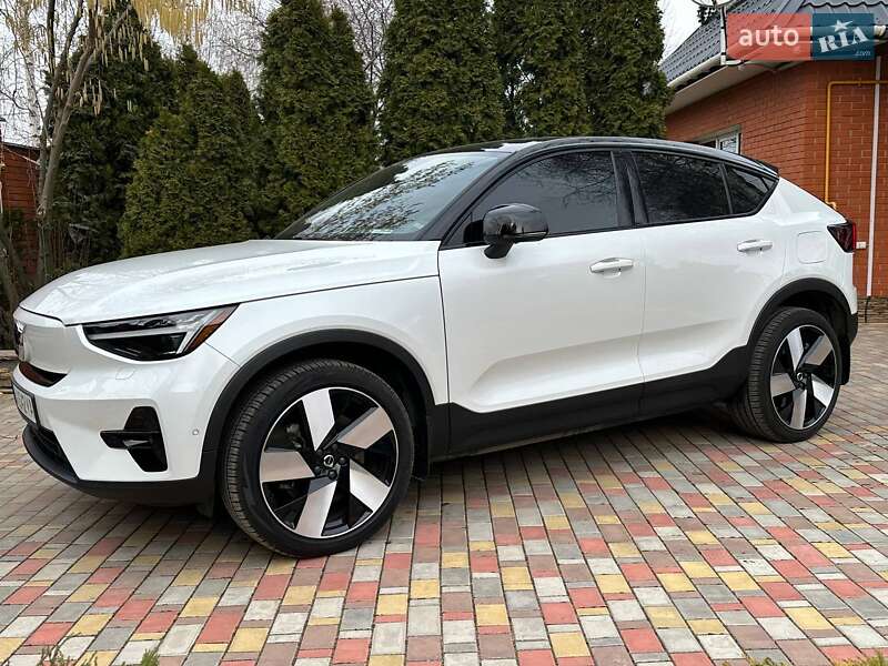 Volvo C40 recharge (2022)