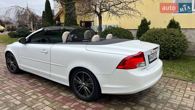 Volvo C70 (2012)