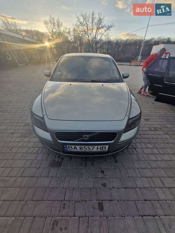 Volvo S40 (2005)