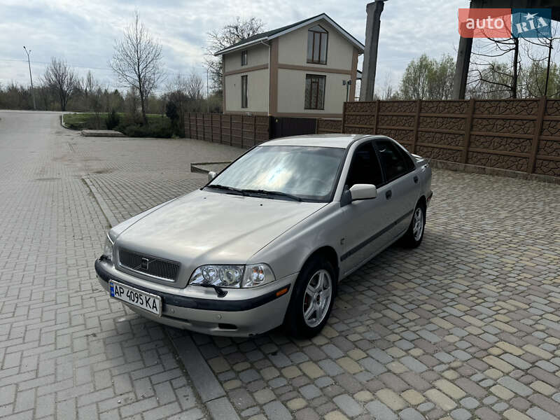 Volvo S40 (1998)