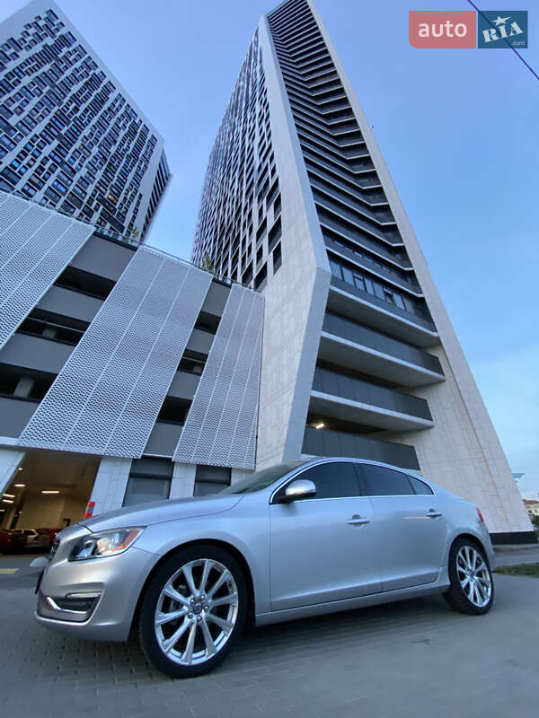 Volvo S60 (2016)