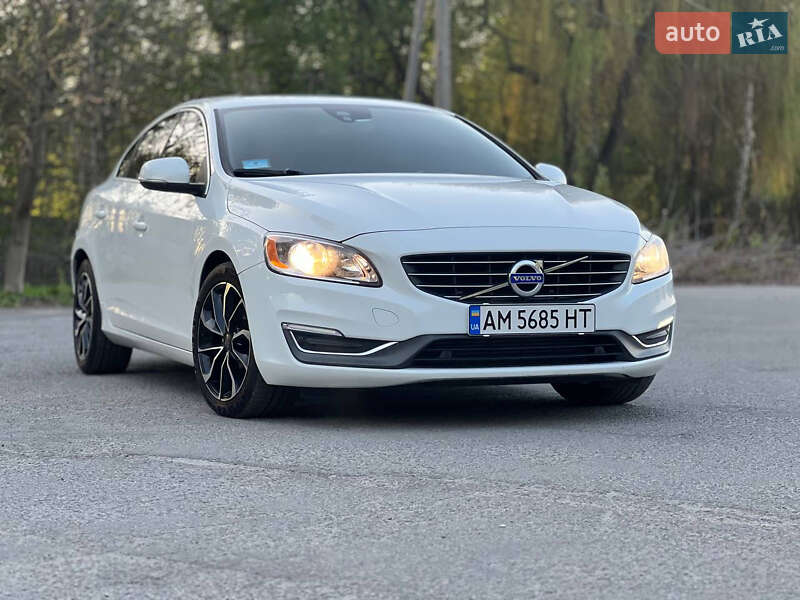 Volvo S60 (2015)