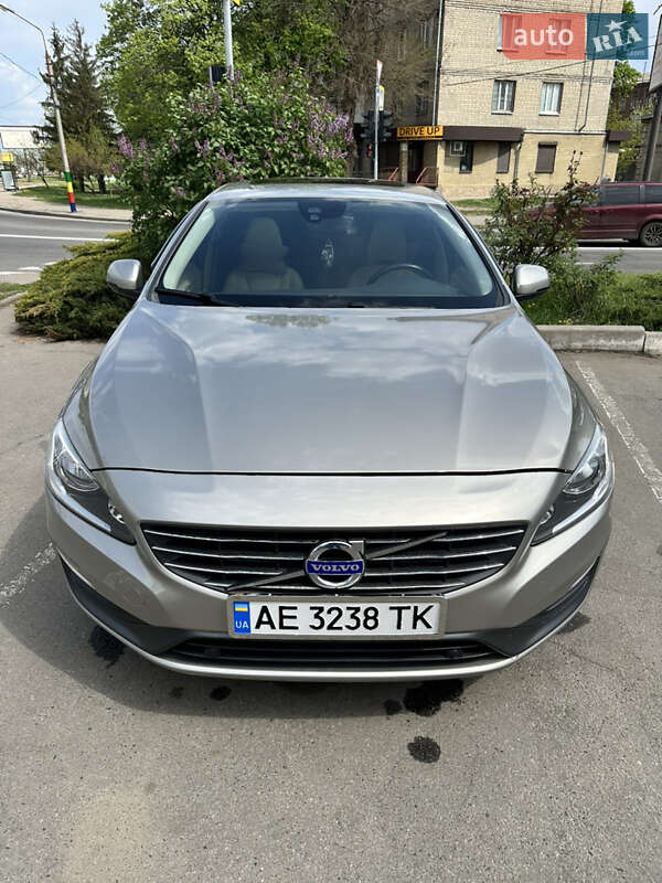 Volvo S60 (2014)