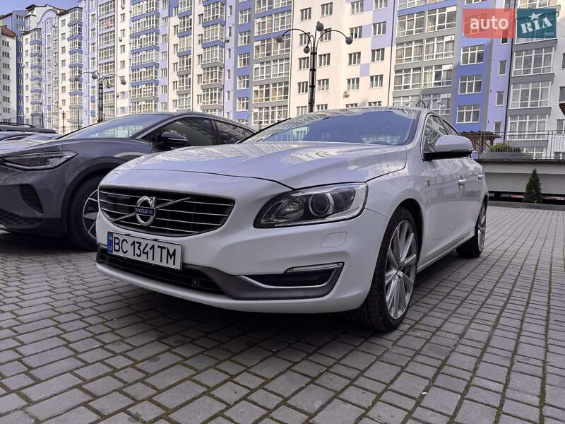 Volvo S60 (2016)