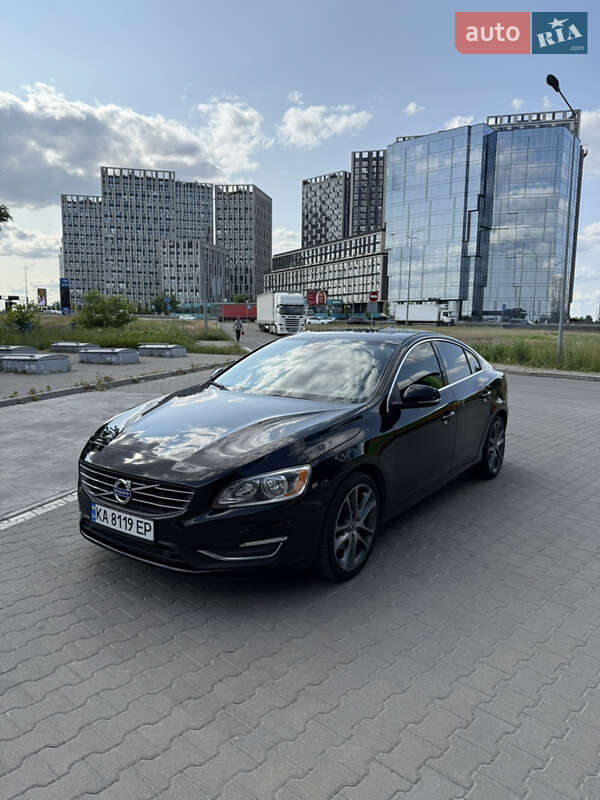 Volvo S60 (2015)