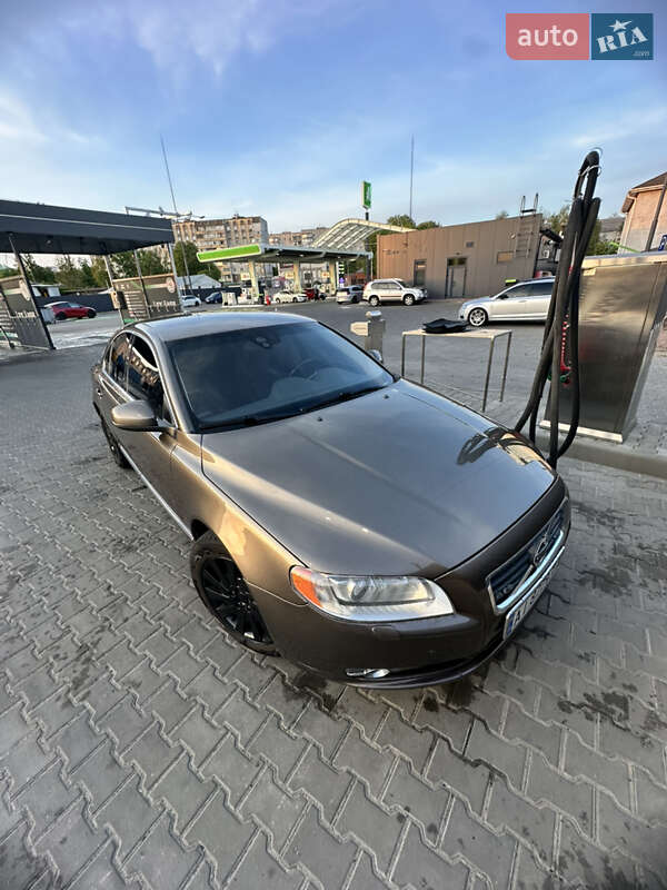 Volvo S80 (2012)
