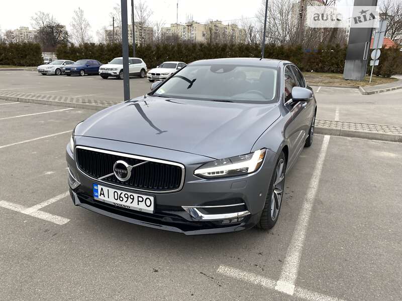 Volvo S90 (2018)