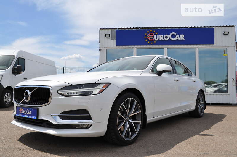 Volvo S90 (2018)