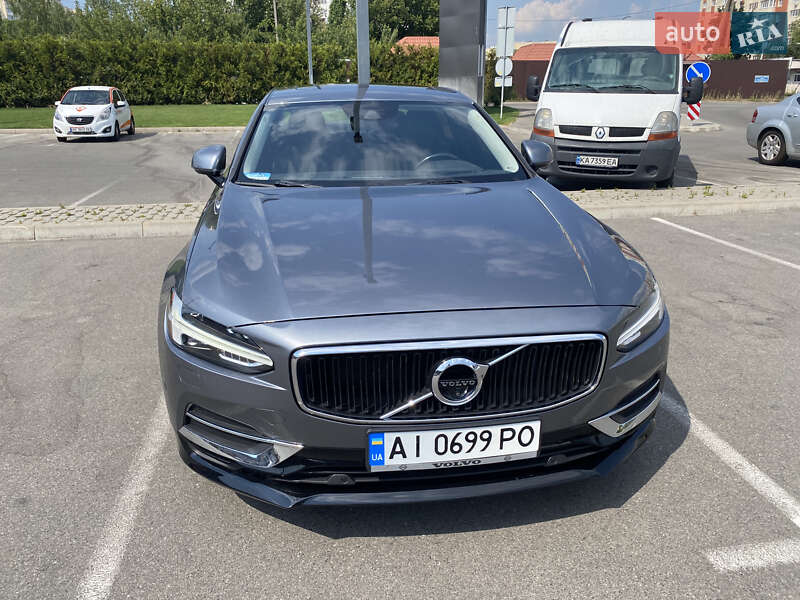 Volvo S90 (2018)