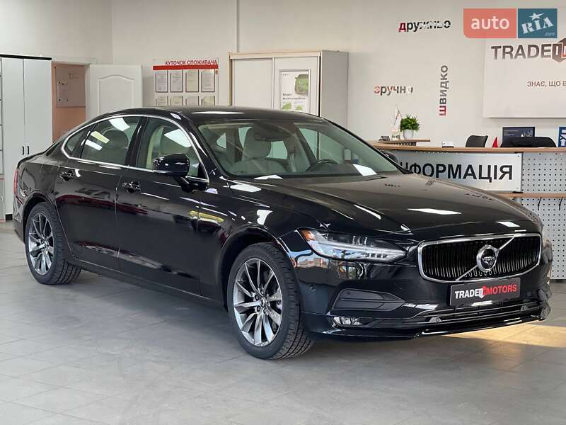 Volvo S90 (2017)