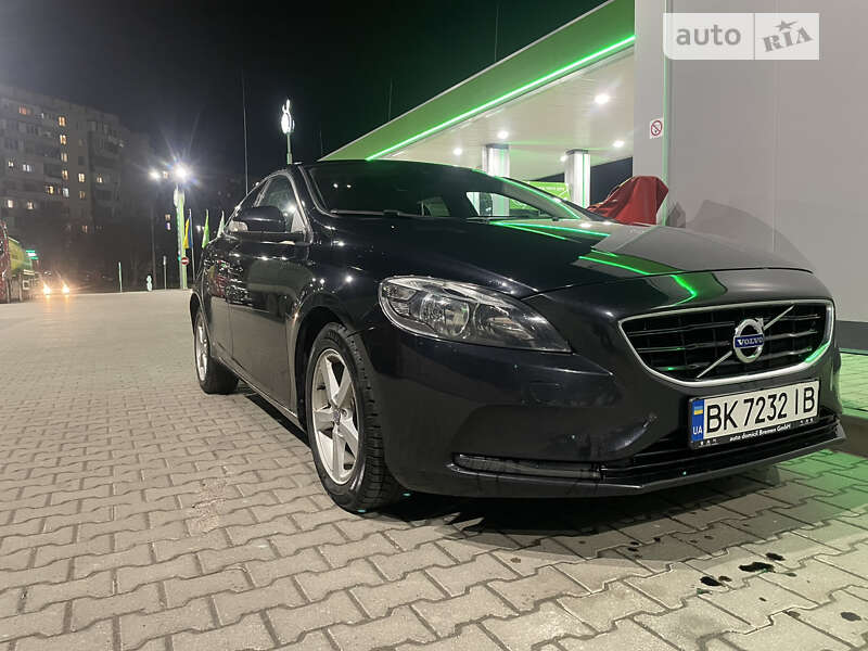 Volvo V40 (2013)