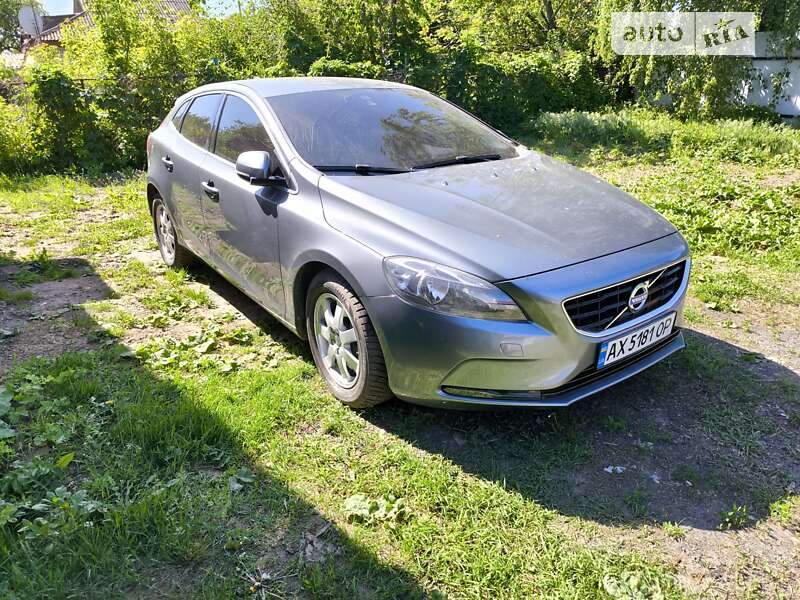 Volvo V40 (2014)