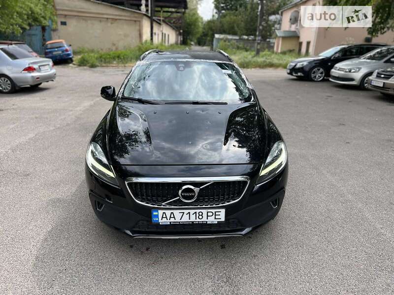Volvo V40 (2016)