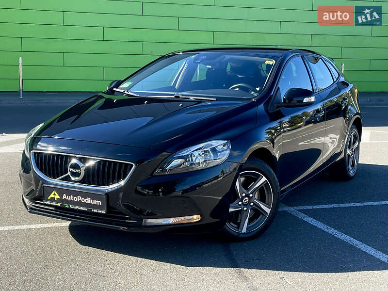 Volvo V40 (2016)