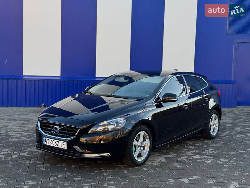Volvo V40 (2013)