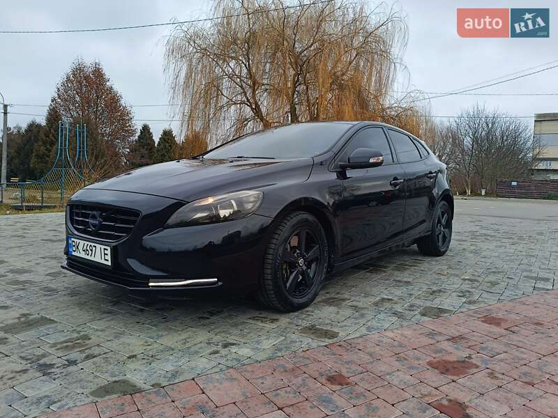 Volvo V40 (2013)