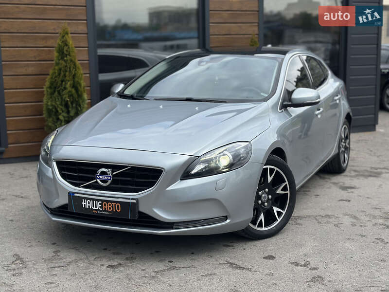 Volvo V40 (2016)