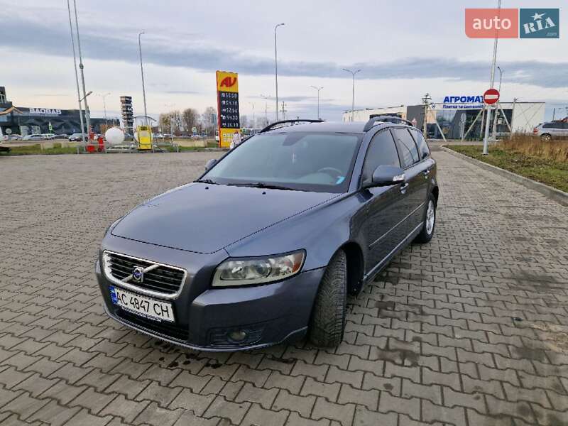 Volvo V50 (2010)