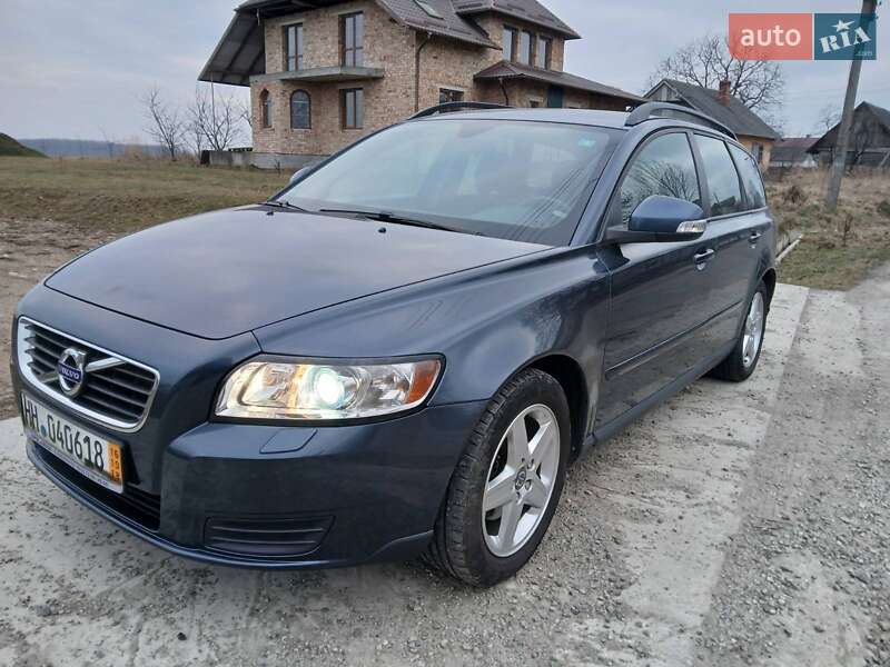 Volvo V50 (2010)
