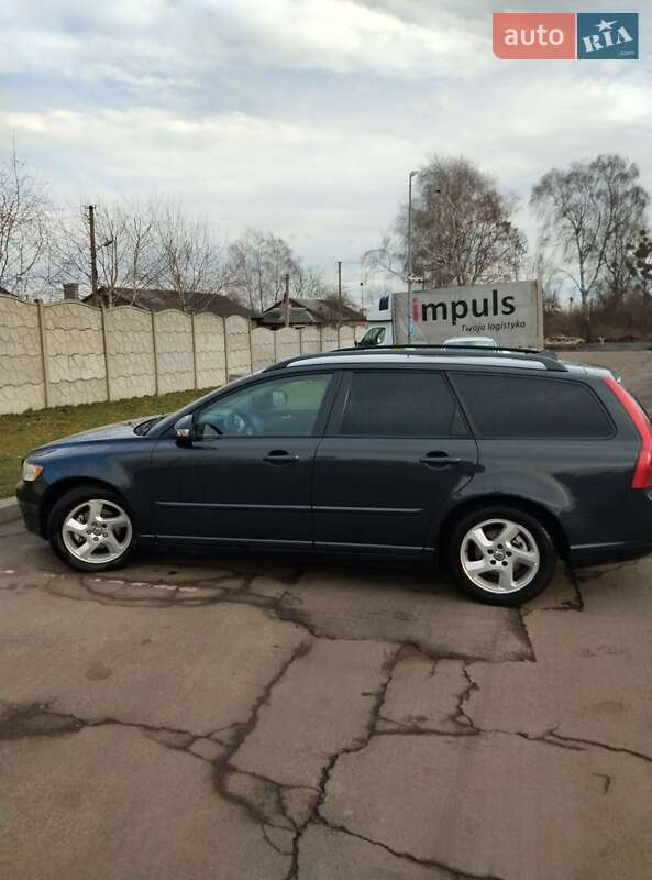 Volvo V50 (2009)