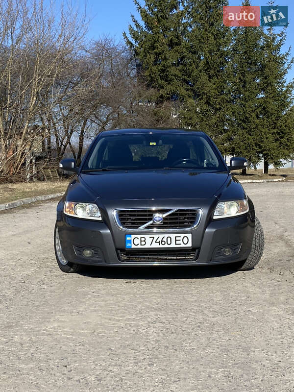Volvo V50 (2009)