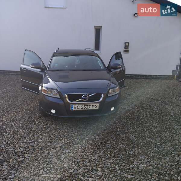 Volvo V50 (2011)