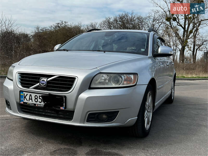 Volvo V50 (2009)