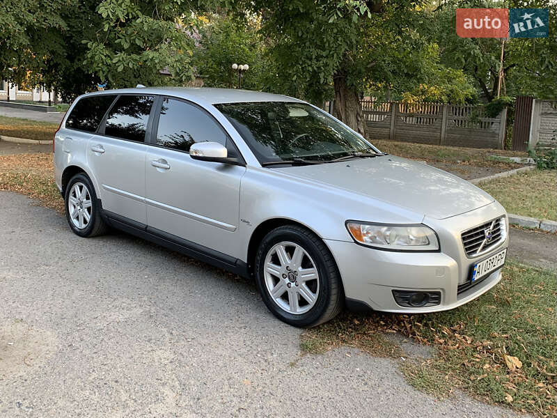 Volvo V50 (2008)