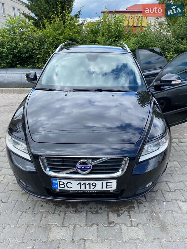 Volvo V50 (2011)