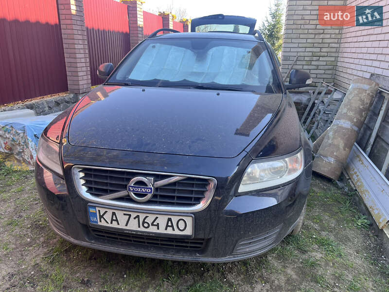 Volvo V50 (2010)