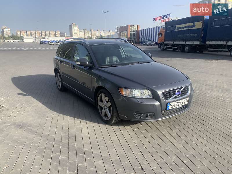 Volvo V50 (2010)