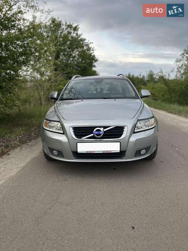 Volvo V50 (2011)