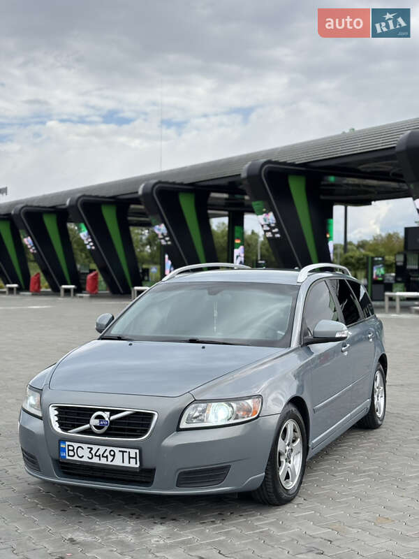 Volvo V50 (2012)
