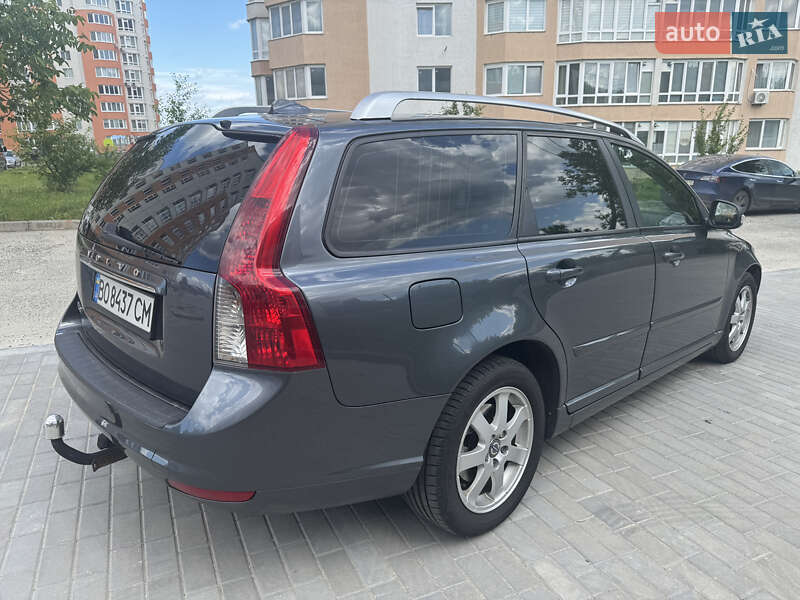 Volvo V50 (2009)