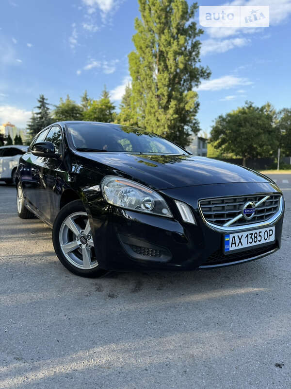 Volvo V60 (2012)