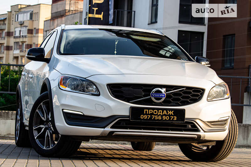 Volvo V60 (2015)