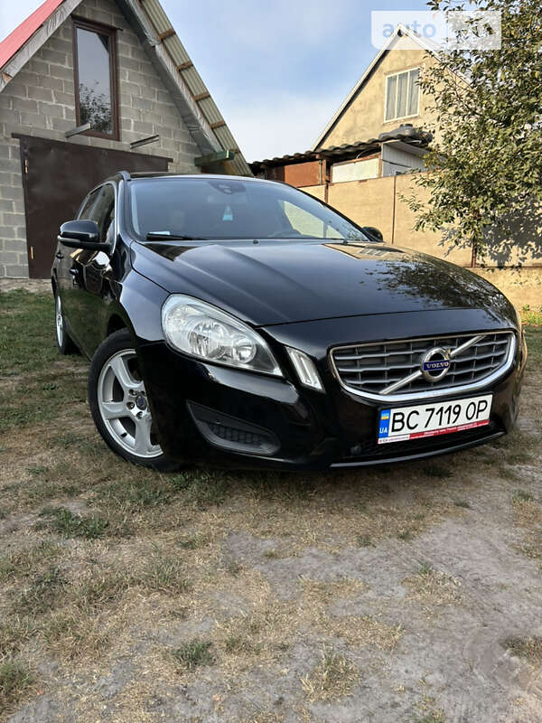 Volvo V60 (2011)