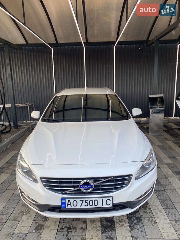 Volvo V60 (2017)