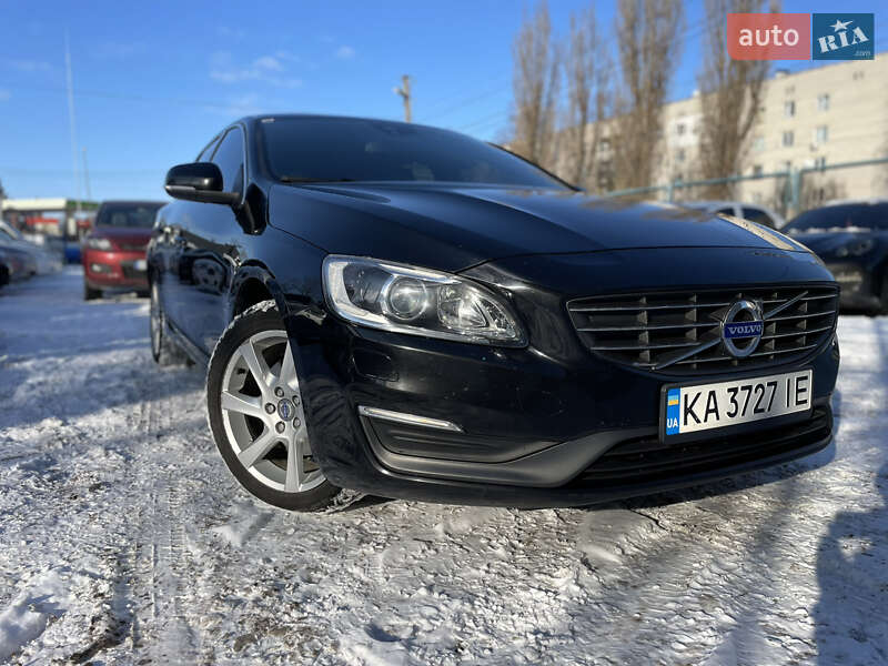 Volvo V60 (2014)