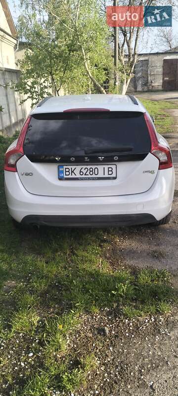 Volvo V60 (2011)