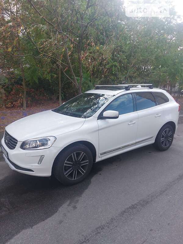 Volvo Xc60 (2017)