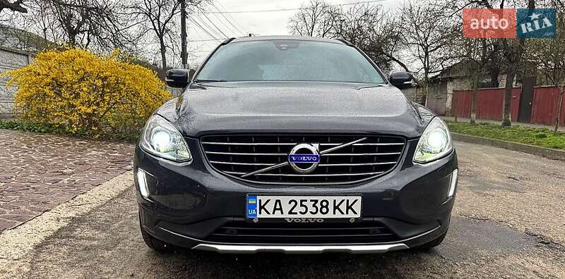 Volvo Xc60 (2015)