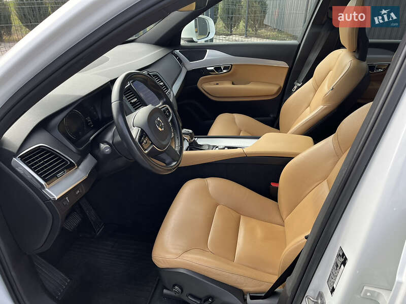 Volvo Xc90 (2016)