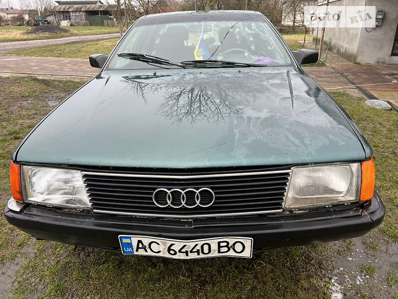 Audi 100 (1988)