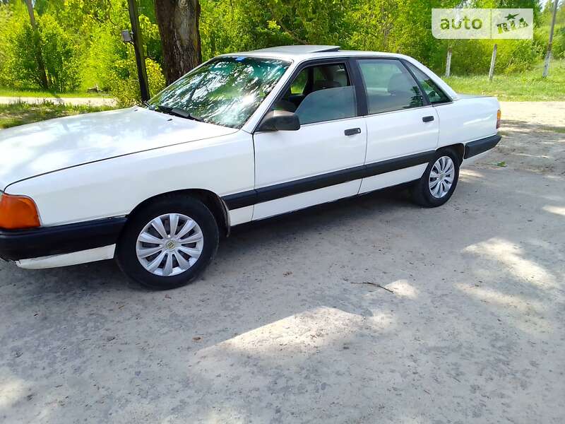 Audi 100 (1988)